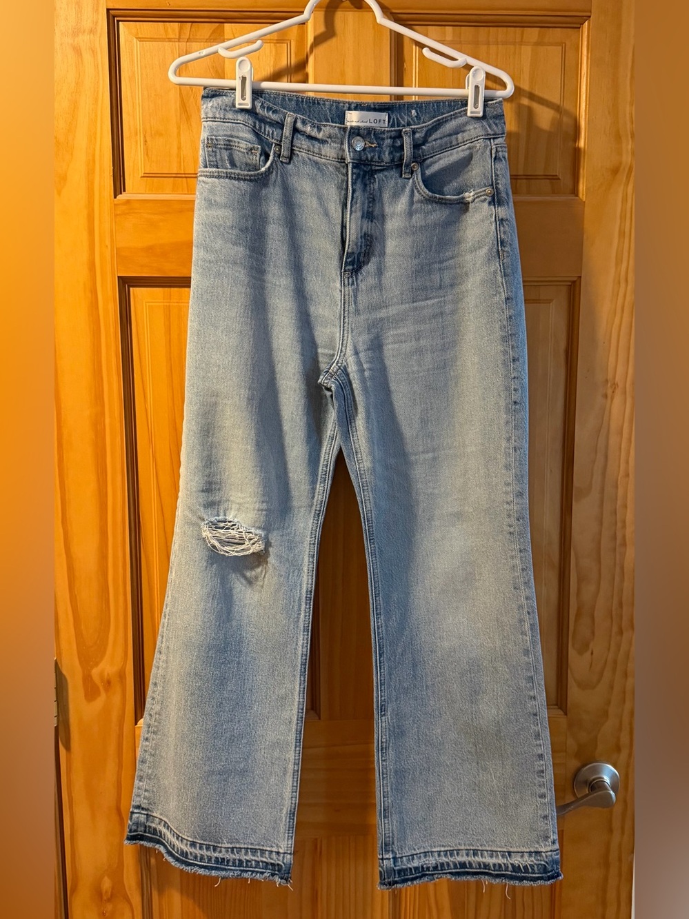 LOFT Wide Leg Jeans Light Wash Reverse Raw Hem Size 4/27 Petite